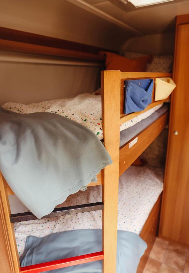 Pomiedzy Jeziorami - Kojle Camp Hotel Kleszczowek Luaran gambar